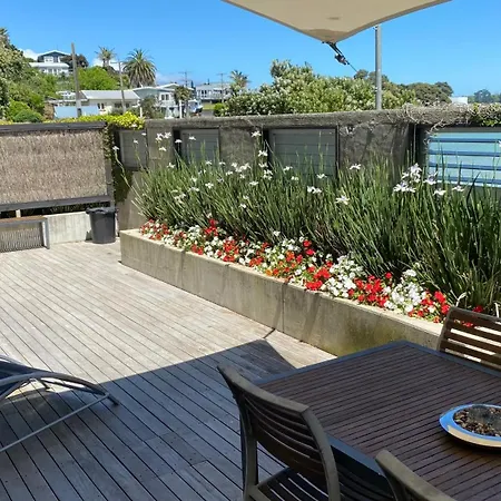 The Silos Apartments Raglan Exterior photo